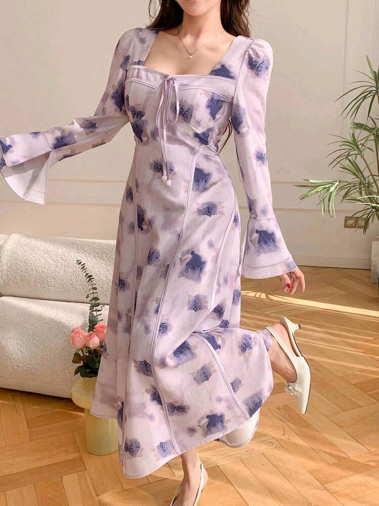 فساتين شرط جدد مامستخدمه ابدأ بأسعار مناسبه كل القطع ع ١٥ الف للقطعه