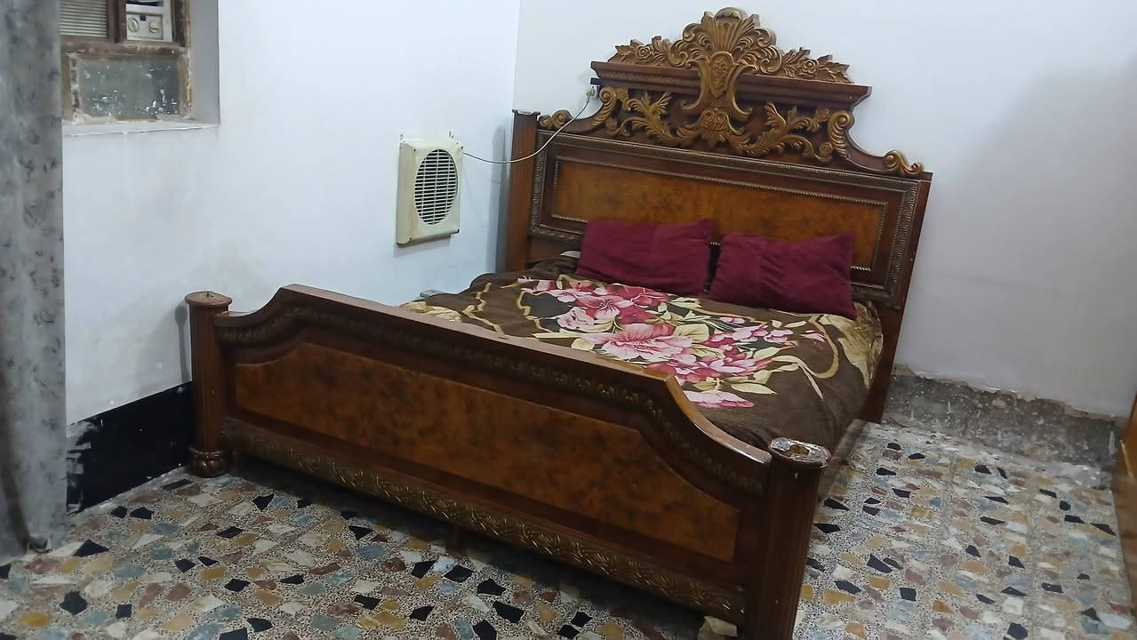 ١١٠ وبيها مجال غرفه *********** كوفه
