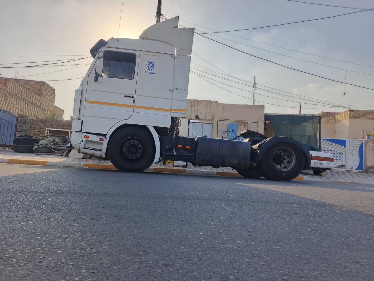 سكانيا بطه جاهزة للعمل مكينه بدون تنقيص رقم نكليزي تحويل سعر 160//رقم ***********
