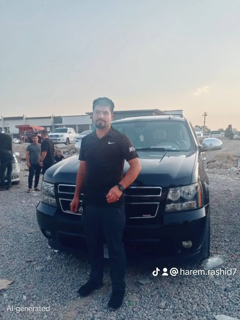 تاهۆ 2012 ساخ LT ناو کرێمی فول فولە بەس دەبڵ ئەکسڵ نیە،سڵاید ،کامل مەسروف ،حەفتەیەکە تایەکانی گۆڕاوە،ویلی لۆک لۆکە ، دوو سێ پەڵە بۆیاخی هەیە،کامل مەسروف کراوە،تەبریدی لەسەر سویچ ئیش ئەکات ،تەبرید مەرکەزی ،سێ ڕیز ،نرخی 69گەڵا و مەعامەلە،لەکەلارم *********** كالار, السليمانية

نص مكتوب في الصور:
- AI-generated @harem.rashid7