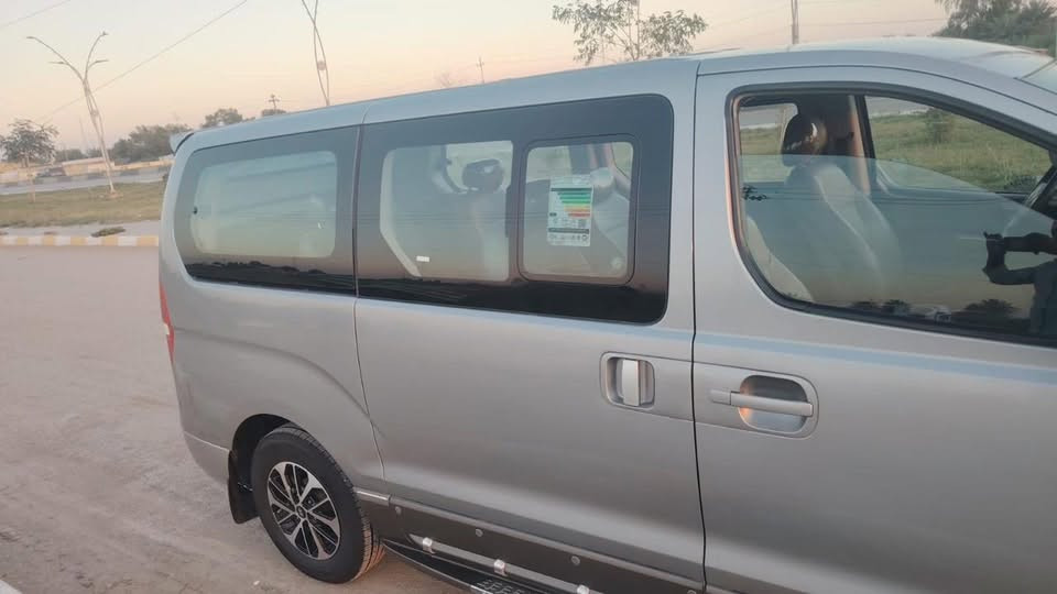 السلام عليكم 
ستاركس ٢٠١٤ مكفوله بيها فقط قبق جنطه گير عادي مسكر اصل رقم واسط مكانها كوت 
‏***********
