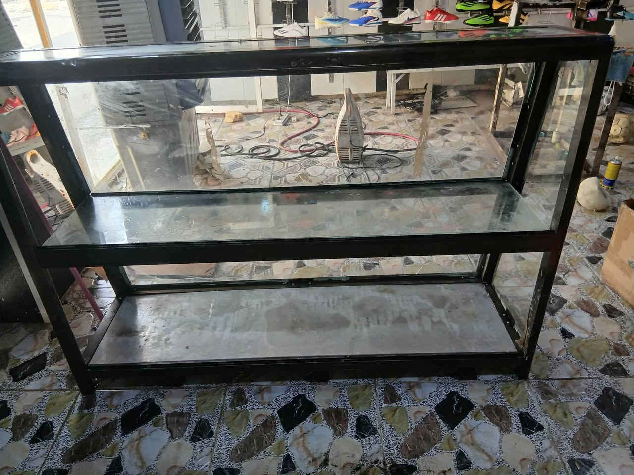 ميز • مستخدم قليل • ٢م×١٫٥م