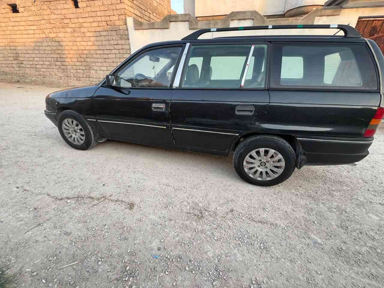 🚗 للبيع سيارة استرا صالون موديل 1993
📍 رقم كربلاء
⚫ اللون: أسود
🔧 محرك 2.0
⚙️ كير عادي
📄 شرعي من تلعفر – شرط تحويل
📍 المكان: تلعفر

💰 السعر: اتصال على الرقم

📞 ***********

🔥 للجادين فقط، الاتصال والاستفسار على الرقم

