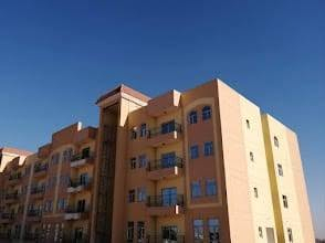 شقه في ديوان الرقابه الماليه طابق ارضي مساحه 110 وجبه ثانيه المبلغ مسدد بالكامل تحتوي على كاونتر وسبالت عدد 2 علما ان شقه موجره نظيفه جدا السعر المطلوب 165مليون ***********
