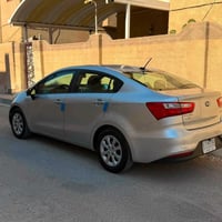 كيا ريو للبيع موديل ٢٠١٦  محرك 1600  حادثها الجاملغ جهة السايق والبنيد...