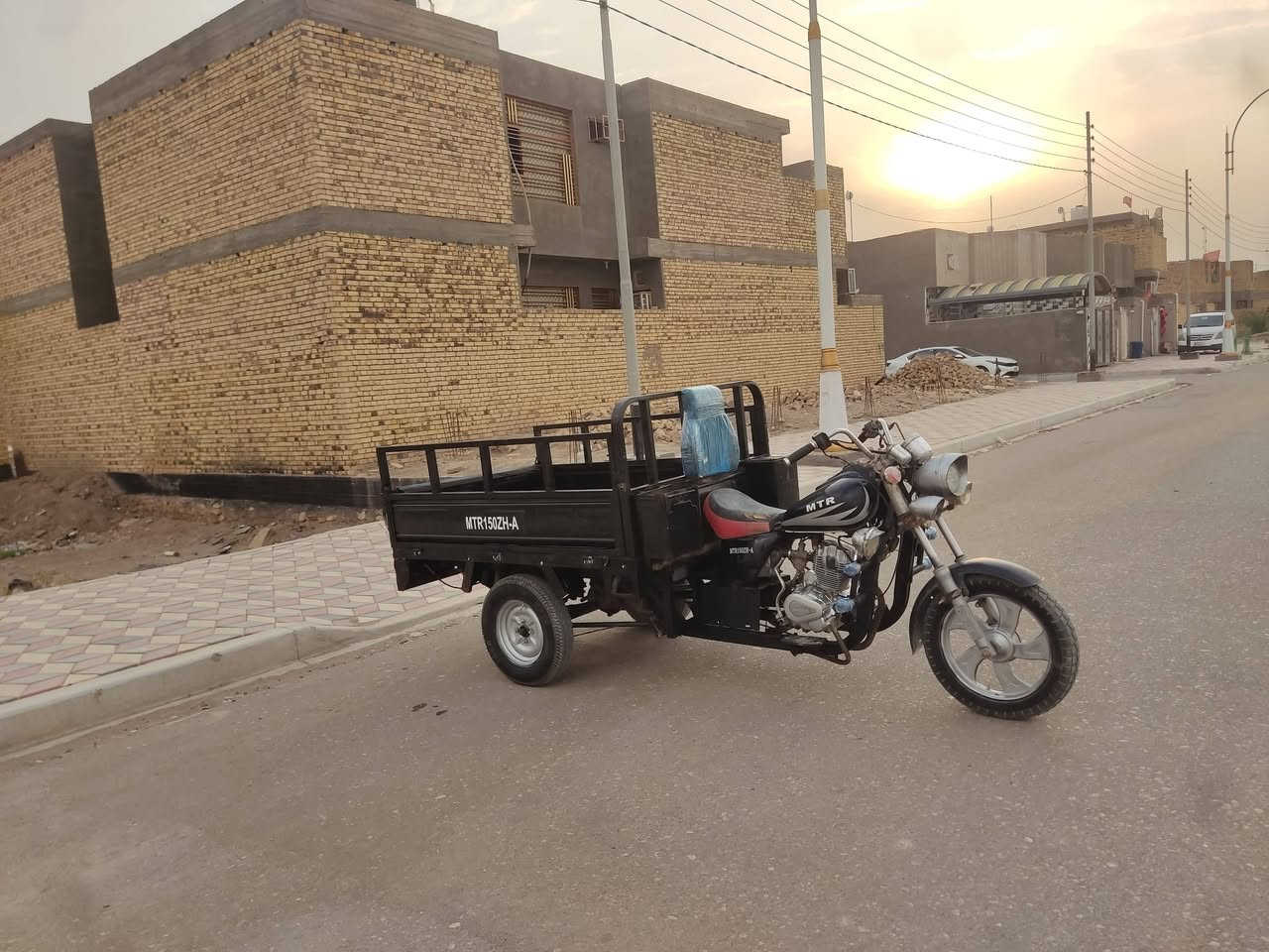ستوته للبيع٢٠١٤وراق صولي ستوته  مكفولة كفاله عامه محرك ٢٥ مامفتوح برقي الشراي يتصل وبي خير ويدلل ***********
