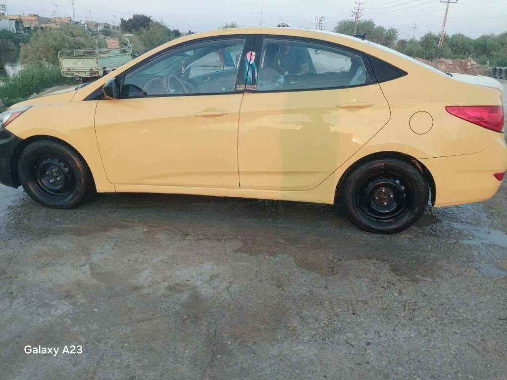 🚗 للبيع: هونداي اكسنت موديل 2016 وارد أمريكي

✔️ مكينة وكير بحالة ممتازة (خير من الله)
✔️ تبريد  ❄️
✔️ شاشة + كاميرا خلفية 🎥
✔️ رقم إنكليزي باسمي
✔️ السيارة نظيفة وجاهزة للاستخدام
ضررهه جاملغ خلفي 

📍 الموقع:  واسط كوت – مركز المدينة
💰 السعر: 74 (قابل للتفاوض البسيط)

📞 للتواصل: *********** دهل اوران, واسط
