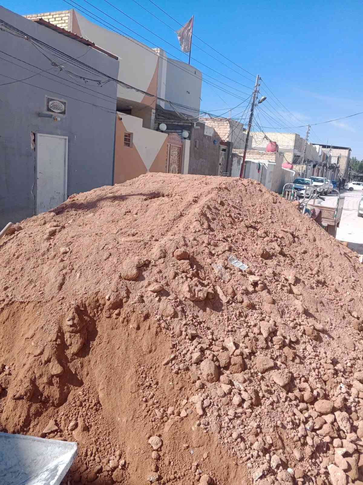 سلام عليكم كادر عمال تصعيد مواد تنظيف البيوت قلع الارضيه صبه+حفر+تدخيل السبيس+موجود بي واتساب ***********
