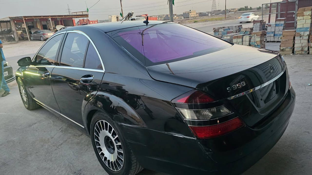 مارسيدس s350 2008 أصل 
فول مواصفات . تبريد ثلج 
كير ومكينة مكفول 
تحكمات كشنات 
كشنات تدفئه وهواي بيها مواصفات 
حدادية اماميه نص عمر 
السعر 55 
التواصل واتساب
 ***********
مكاني ديوانيه

