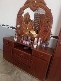 غرفة نوم • للبيع