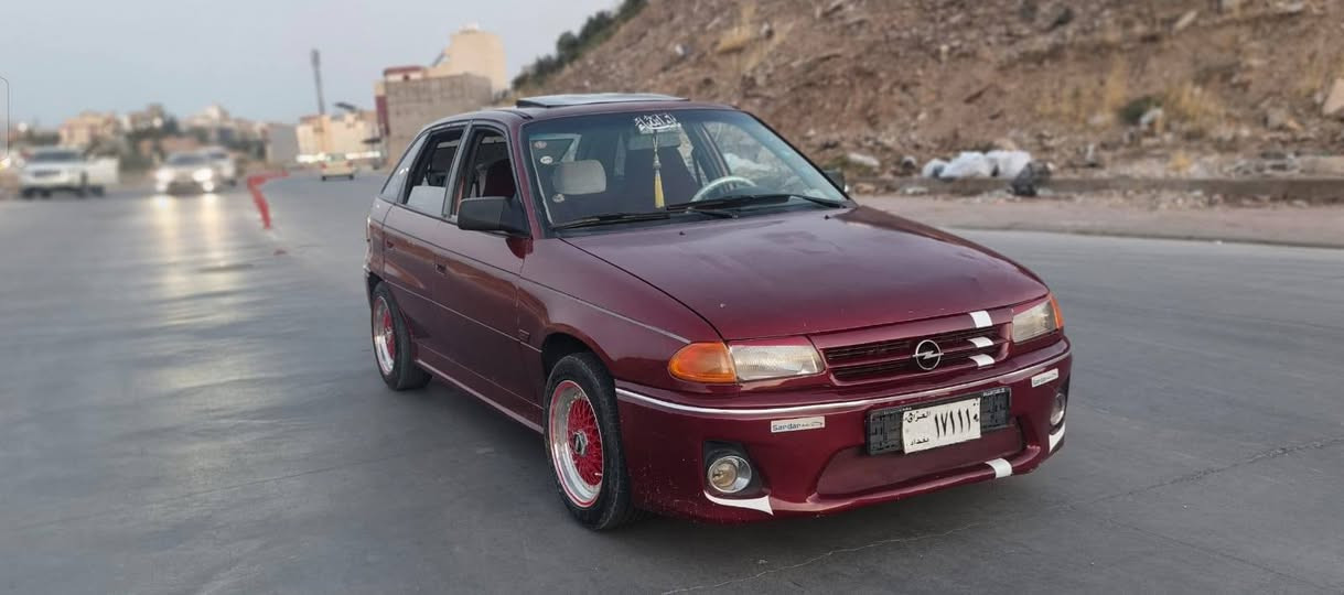 سڵاوی خواتان لیبیێت ئۆپڵ ئەسترا1992 بۆ فرۆشتن 
سەیارەیکیجوانو بیێکیشە ماڵی دۆستە 
ڕەنگی مارۆنی 
بەشەرتی ئاڕمو ئەوەلیاتو موسو بڕاوە ئاڕمی پلاستیکی سلیێمانیە 
مەکینە 16 قایش پان 
گیڕو مەکینەو کارەبای بەشەرت 
قوفڵ مەرکەزی کارەبای کامل مەزی 
کامل جونکاری 
فول سپۆڕتە 
ناونیشان سولیێمانی 
لەهەمووی خۆشتر سەعرەکەی 26 گەڵاو مەجال
ژمارەی خاوەنی ***********
