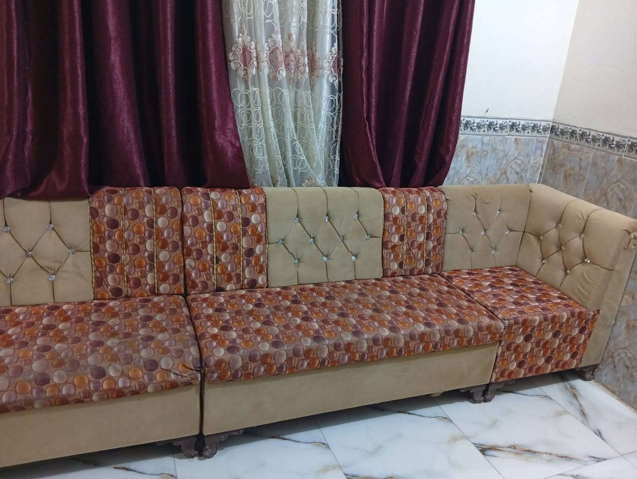 تخم ديوان • ٨ قطع • بي مجال