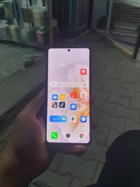 زبائن مركز الثقة 😍😍 Tecno camon 20 pro 5g 📱 شاشة اموليد ١٢٠ هيرتز😍  ذا...