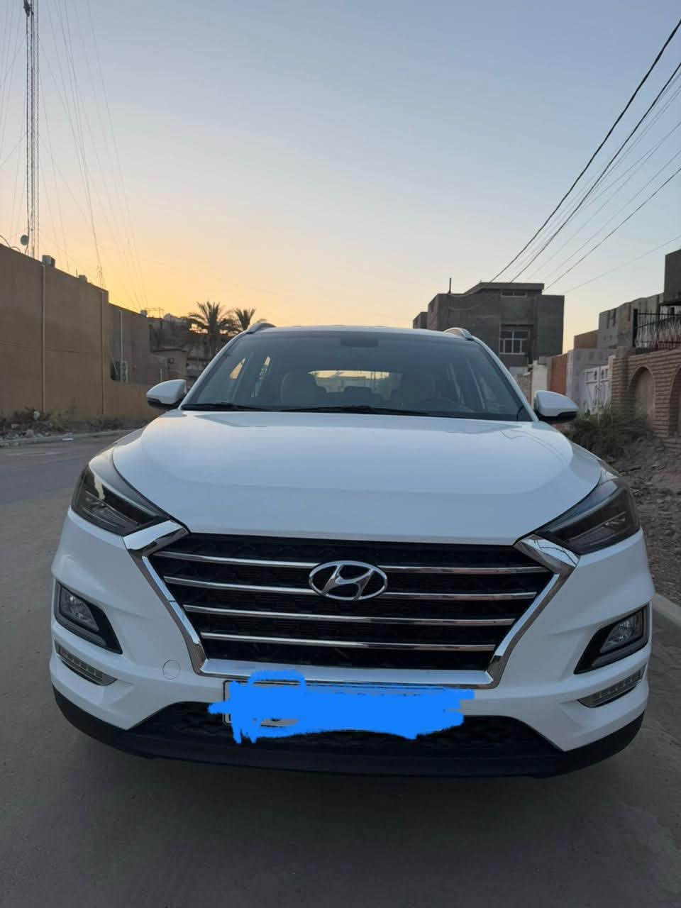 السلام عليكم 
توسان خليجي موديل ٢٠٢٣
السيارة على وضع الشركة بيه بارد بكد الجف بالبنيد وشخطات زغيرة بالدعاميه الوره
نظيفه فول 
ماشيه ٧٧ بالكيلو
رقمه بابل
مكاني الحله 
السعر ١٨٣ بيه مجال شويه
اتصال / واتساب 
***********
