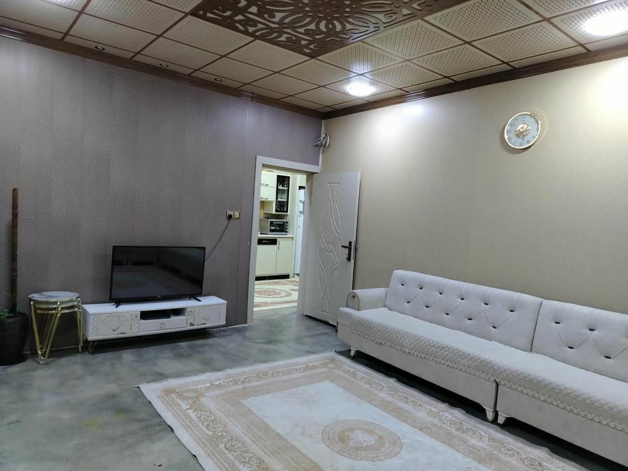 دار للبيع 
مكان كركوك تبه خلف ساحة كيوان 
سعر 80 و مجال
مساحة 156 متر مربع واجهة 13 متر 
كراج / استقبال / نوم / مطبخ / صحيات /
شيرزاد عقارات
للاستفسار اكثر اتصل علي الارقام التاليه
***********
***********
* نستقبل جميع عروضاتكم السكنية 🏠 والتجارية 🏡 بكافة مناطق 
او زيارة مكتبنا 
ع سايدين مركز شرطة رحيم اوه مقابل صيدلية ئاشتي كركوك, العراق
