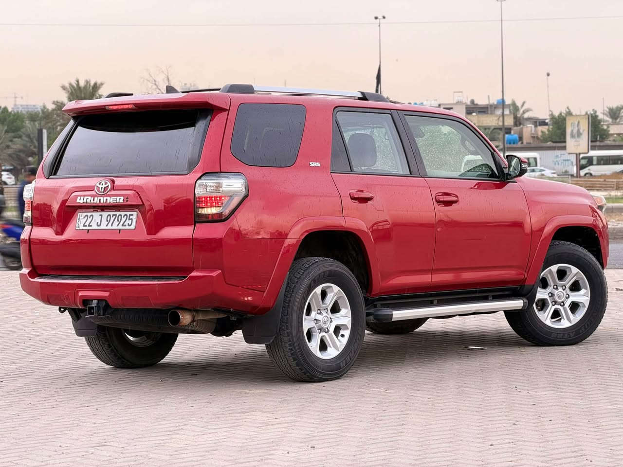 السلام عليكم فور 4رنر موديل 2022 فئه SR5 فول مواصفات 1/1 رقم اربيل بأسمي عارضه 245$ وبيها مجال السياره جديده وجاهزه ماشيه 68 حقيقي محرك 6 سلندر حجم 4000 السياره مواصفات فول / بصمه تشغيل وابواب / فتحه بالسقف / كشنات جلد كهرباء/ تدفئه تبريد كشنات/ شاشه كبيره/ رادار امامي رادار جانبي/ كاميرا 360 درجه / اشاير مري / زنون عالي ناصي / لد امامي خلفي / قطعتين تبريد / جامه صندوق خلفيه كهرباء/ وبعد هواي مواصفات السياره فول 1/1 معروفه SR5 السياره بيها تبديل قطعتين نفس لون فقط بدون صبغ باقي سياره كفاله صور حادث مرفق مع منشور ( كير ومكينه وحداديه تبريد كله كفاله بوضع الشركه) مكان السياره بغداد شارع فلسطين الاتصال بالرقم:*********** الخاص مغلق 🔒
