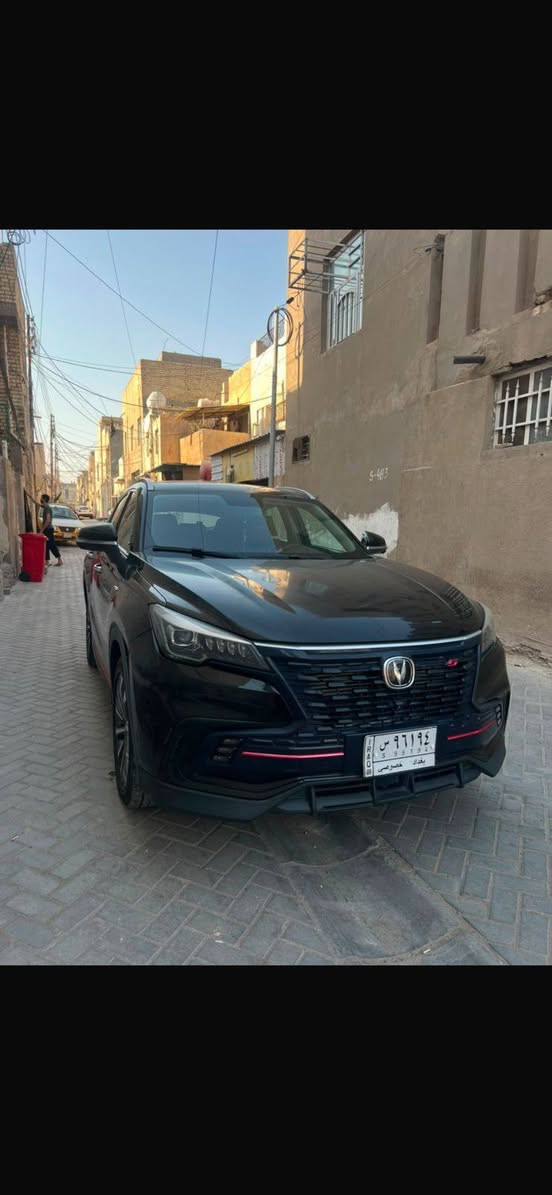 شانجان CS85 موديل 2022 سياره كفاله ماشيه ١٠٠ سياره برغي نقص مابيه تحويل ثاني يوم ورقم جديد بيه سعره ٢٢مليون ونص مكان السياره البياع ***********
