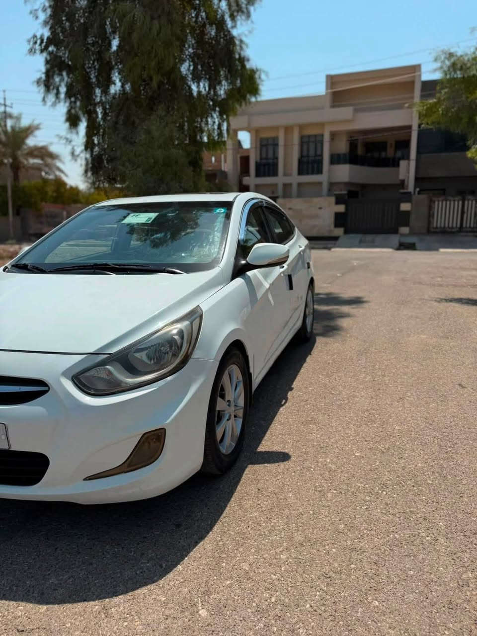 السلام عليكم 
اكسنت موديل ٢٠١٥ خليجي محرك ١٦٠٠ دوش 
فول مواصفات السيارة نظيفة جدا  وأحلى من الصور 
ميكانيك كل جديد بدون اي نقص 
السعر ٩٢ $ الموقع ديالى بعقوبة 
هاتف 📞 *********** مكلف بالنشر اتصال فقط
