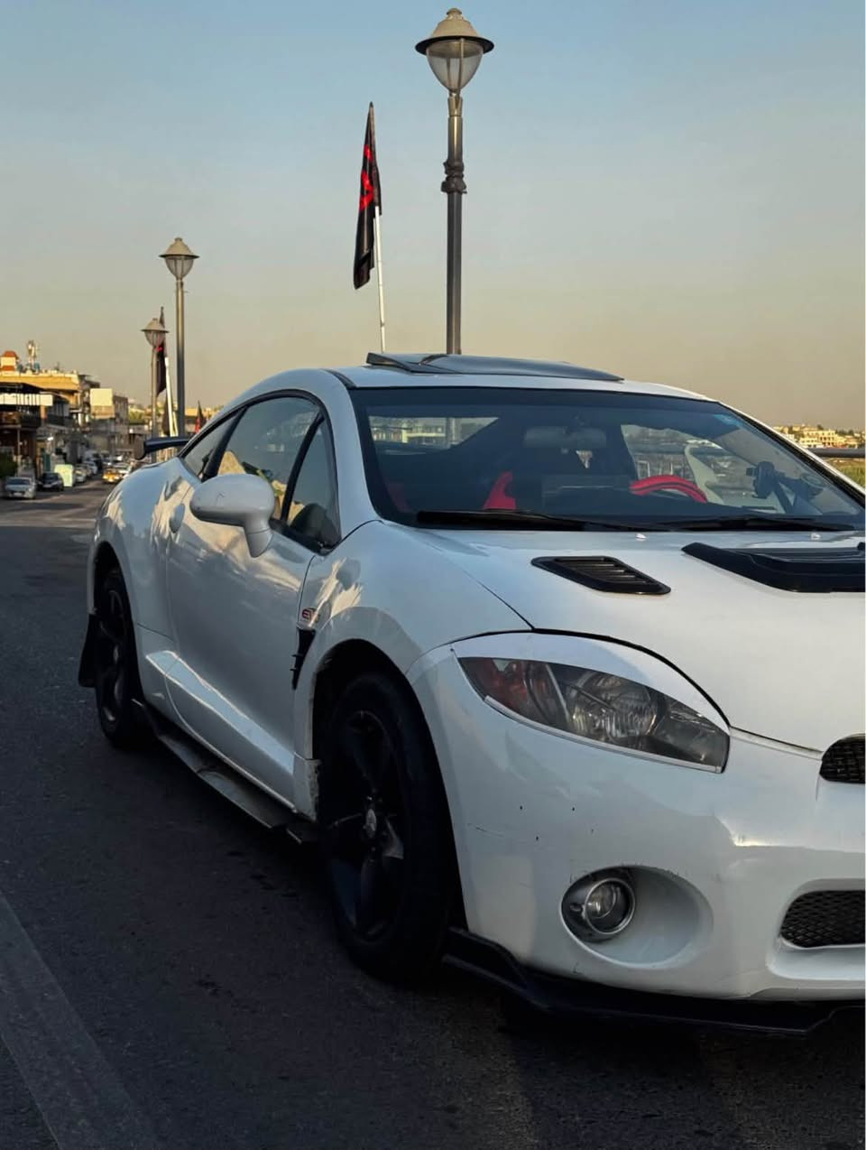 سيارة مسيوبوشي كليبس 2009 Sport تك باب محرك 2.400
لون ابيض
شاشة كبيرة 
سستم صوت 
كشنات مخمل اصلي 
كاميرا خلفية 
كير اوتو نظيف جداً 
بجم زنون 
لايتات عدسات 
 سيارة مكفولة من ضربة والمحرك والكير وصبغ عام جمالية فقط كلشي نظيف بيها كلشي سليم تبريد ثلج السيارة نصبتها حلوة وشكلها حلو وكلشي جديد بيها وبيها نواقص بسيطة تعال شوف وتدلل ورقمها جديد بغداد بأسمي السيارة ثاني يوم احولك سعرها (65) ورقة وبيها مجال والله يوفق الجميع .
للتواصل ***********
