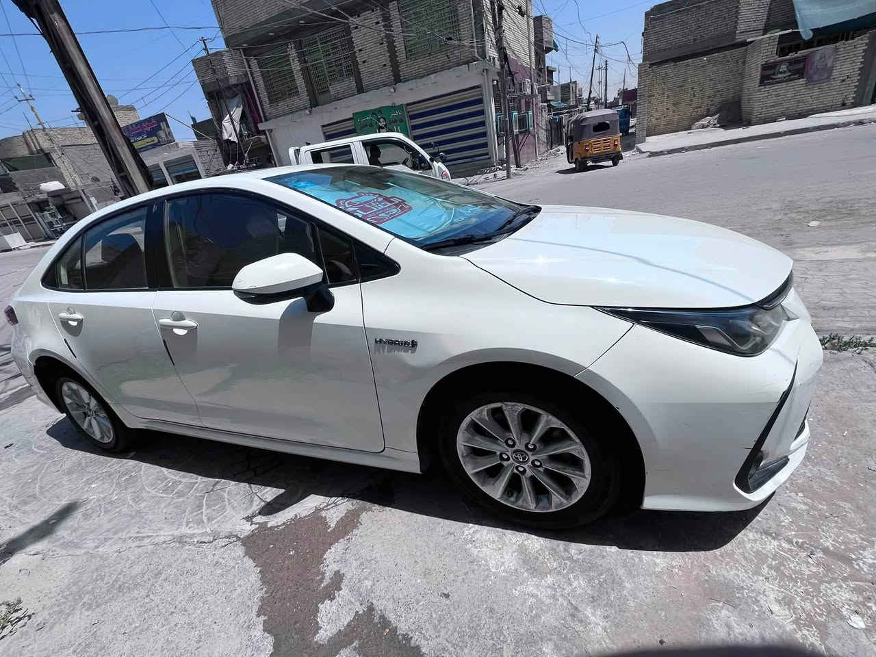 سلام عليكم كورلا هايبرد موديل 2023 مكفوله سياره  مكينه 1800 رقم بغداد شرط تحويل سياره جهازه من كلشي المواصفات علامه زركه فول سلايت روف بصمه سايد بريك بصمه عداد لكتروني حساس ضغط الطار حساس خلفي تبريد قطعتين امامي خلفي مثبت سرعه كروز فول تحكم ستيرن سيارة جديدة بمعنى الكلمة احلى من صور السعر 135 بيها مجال بسيط مكان سيارة المعامل اتصال 
***********
