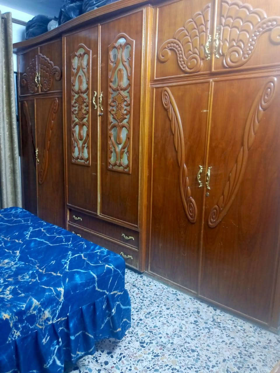 السلام عليكم غرفه نوم اخشاب عراقي مستعمله نضيفه البيع العنوان بغداد مدينت الصدر السعر 350الستفسار ***********
