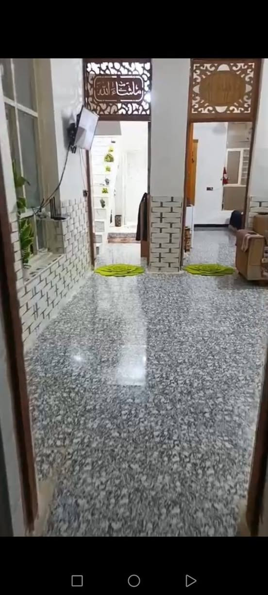 للبيع
بيت 140م طابقين بابل..ناحية الامام.. حي الامير.  . بسعر مناسب .  . كدامه منتزه بناء طابوق جديد..
تريد تكعد بالبيت...
تريد تشتري وتاجره.. اجاره 250 بالشهر
 كمل بداية محرم هذا.   .  يعني مصار شهر تحويل مباشر ***********
سعر67,بي مجال
