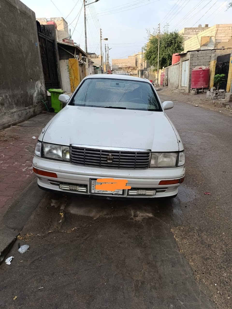 سيارة بطة كراون لون لؤلؤي مكفولة كير محرك 
ومن الكص والنقل جثة 
السيارة بأسمي تحويل ثاني يوم 
حدادة عامة جديدة 
اطارات نص عمر 
تبريد شغال 
دواخل جديدة 
البدي تجي تگلب وتشوف 
رقم بصرة 
السعر 55 وبيها مجال للشراي 
***********
***********
متوفر واتساب للرقمين البصرة, العراق
