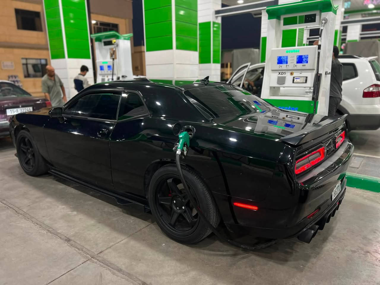 دوج تشالنجر 
2018
Sxt plus
ماشية 90 

السيارة فول مواصفات اعلى شي بلجالنجر
*فتحة
*تدفئة تبريد بلكشن
*ستيرن هيتر
*مقاعد كهرباء
*رادار خلفي
*دخول ذكي 
*سبورت
*مري كهرباء 
*كامرة خلفية
*شاشة uconnect جبيرة
*حساس خلفي
*تشغيل عن بعد 
*كشن كهرباء
*ترحيب دخول
*جام اوتو
*مثبت سرعة
*مصابيح امامية led
*تحكم ستيرن كامل
*كشنات جلد احمر
*تبريد قطعتين

الاضافات الي عليها هواي ومصروف عليها
كت كامل هيلكات 250$
تهبيط للسيارة 100$
كت لحية جانبي 30$
كت لحية امامي 40$
بلكات ريسنك 60$
فيت بم ريسنك45$
اكزوز / HT POWER /ب 500$
ويالة ديمون 500$
دفيوزر لد 70$
حلوك صالنصة كورسا اصلية 150$
ليد متغيير دشبول 25$
دوشمة جلد احمر بطانه ابواب ومقاعد كاملة 600$
برمجة مصطفى ايكل
مبرمجة سيفتي وزيادة هورس بور طلقات واستخدام يومي 900$

السيارة جاهزة ونظيفة مصروف عليها هواي ولا كلوب مشتغل بلدشبول
سويت الها ادامة وبوليش كامل قبل شهر
زيت  كله MOTUL 
بانزين محسن ( مبرمجة سيفتي تاخذ عادي )

حادثها جاملغات امامي مبدله بنيد محدث وباب السايق نصه صبغ فقط
مكان السيارة : الرمادي 

السعر:  162$
والاستفسار تواصل
***********
