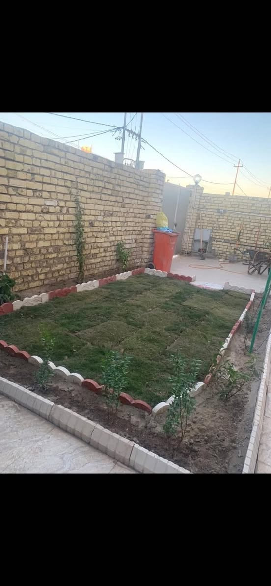 #إعــــــــــلان 🏠

🏠 بيت للبيع – الكوت الجديدة
📍 نهاية شارع الأقواس – خلف مجمع القضاة

🏗️ بناء جديد – سنة البناء 2021
📐 المساحة: 200 م²
بسعر مناسب / 100مليون قابل للتفاوض مع صاحب البيت مباشر 

🏠 الطابق الأول
استقبال + مطبخ + صالة + صحيات + غرفتين نوم

🏠 الطابق الثاني
سويتين منفصلتين ومعزولات عن الطابق الأول، وكل سويت يحتوي على:
غرفة نوم + مطبخ + صحيات

📌 للطلب والعرض جميع أنواع العقارات في محافظة واسط / الكوت

📞 اتصال: ***********
🟢 واتساب: ***********

#الكوت_الجديدة #الكوت #واسط #عقارات_الكوت #عقارات_واسط #بيت_للبيع #بيوت_الكوت #استثمار

نص مكتوب في الصور:
- إعلان بيت للبيع في الكوت الجديدة نهاية شارع الأفواس - خلف مجمع القضاة بناء جديد - سنة البناء 2021 المساحة: 200 م 2 الطابق الأول استقبال + مطبخ + صالة + صحيات + غرفتين نوم الطابق الثاني سويتين منفصلتين ومعزولات عن الطابق الأول، وكل سويتين يحتوي على: غرفة نوم + مطبخ + صحيات اتصال، *********** واتساب *********** للطلب والعرض جميع أنواع العقارات في محافظة واسط / الكوت #الكوت_الجديده #محوث #واسط #عقارات_الكوت #عقارات_واسط #بيت_للبيع #بيوت_الكوت #استثمار