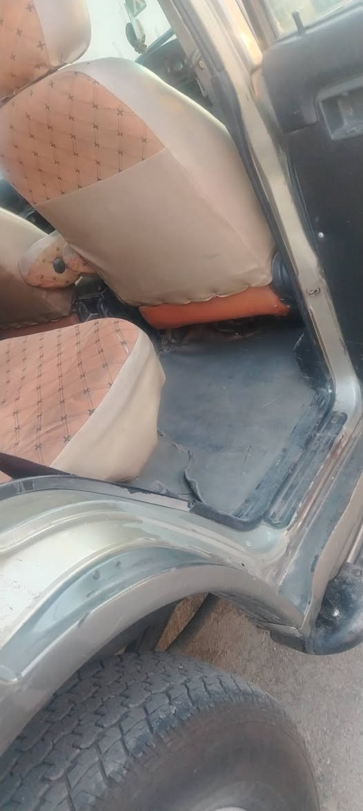 كالوبر موديل ٢٠٠٠١ بغداد محرك جديد فيفيتي حاويه اتماتيك سعره ٤٧ وبيه مجال عنوان بغداد قرب فلكة حي النصر مكلف بنشر تلفون صاحبه *********** تحياتي
