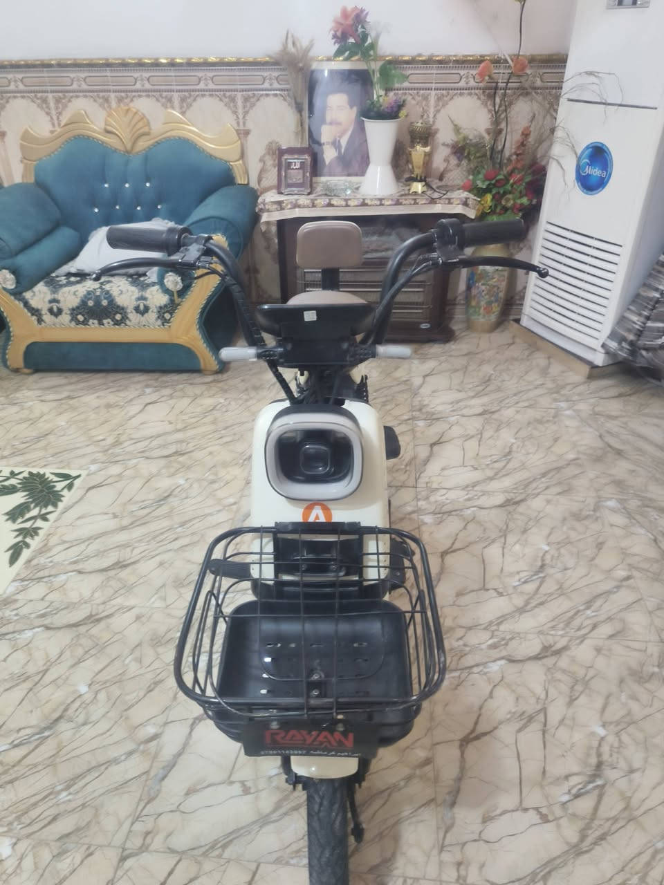السلام عليكم دراجه شحن ريان 2026  الدراجه نضيفه مثل بل صوره أوراقه كامله كلشي بيه مابيه أي نقوصات المكان بغداد الدوره هورجب السعر 350  وبيه مجال حك الجيه الرقم ***********
