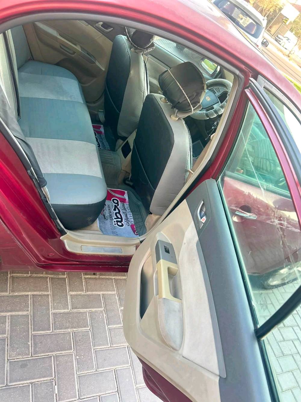 السلام عليكم للبيع سياره امكراند ٢٠١٣ سياره جديده مابيه اي نقص رقم بغداد باسمي كير مكينه صدر امامي خلفي تخم تاير تبريد ثلج تدفئه كشنات جلد بلاد فتحة سقف كهرباء جاهزه مكينه ١٨٠٠ كير اوتو اشاير بلمري بيها بس جراد مثل ماواضح بالصور عضمتها قويه حيل عنوان بغداد الدوره   السعر 48$
