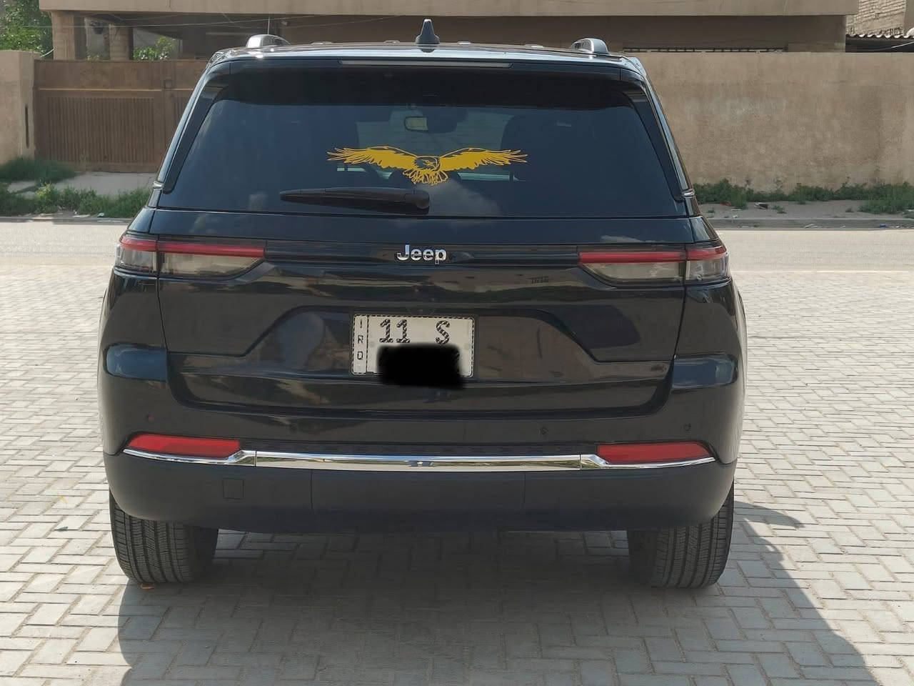 جيب كراند شيروكي 4xe موديل 2024
ماشية 23 الف ميل
مواصفات فول 1/1 
سنوية جديدة تنتهي 2031
رقم بغداد
كير ومحرك مكفول السيارة جديدة من الداخل والخارج 
ضررها موضح بلصور
للبيع فقط وليس مراوس
سعرها 33000
مكان السيارة بغداد الغزالية 
رقم التلفون ***********
الضرر فقط موضح بلصور 
صبغ فقط على كد ضربة الصندوق صور الحادث موجودة بلمنشور
العنوان بغداد الكرخ
