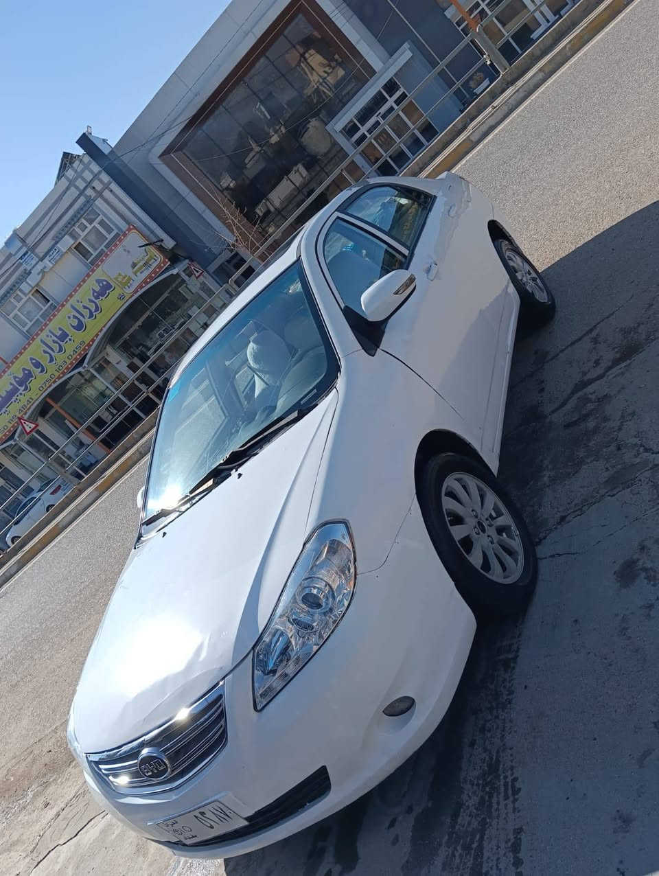 سەرەتا بەناوی خوای گەورە
لەسەر ئیزنی ئەدمینی بەڕێز❤
BYD     g3            2014
فول مواسەفات، تۆماتیک ، بەسمە، سڵاید،گێڕوو مەکینەی بیلاد، مەکینە کرۆلا،تایەی تازەیە،کتابی مزایدەی کەرکووکی  لەگەڵدایە دەعم و لێدراوی نییە،ت ب کۆمپرێسەری ساردی سوتاوە و گەرمی مەزبووتە.
نرخ 37$ گەڵا و مەجال
شوێن هەڵەبجەی شەهید
***********ـــــ*********** حلبجة, السليمانية
