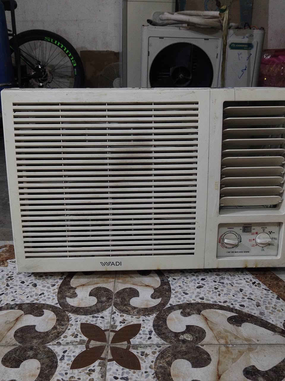 مكيف الوادي نضافه 90 بل 100 للاستفسار على الرقم *********** الطيفيه حي السلام سوك زيد المسكف
