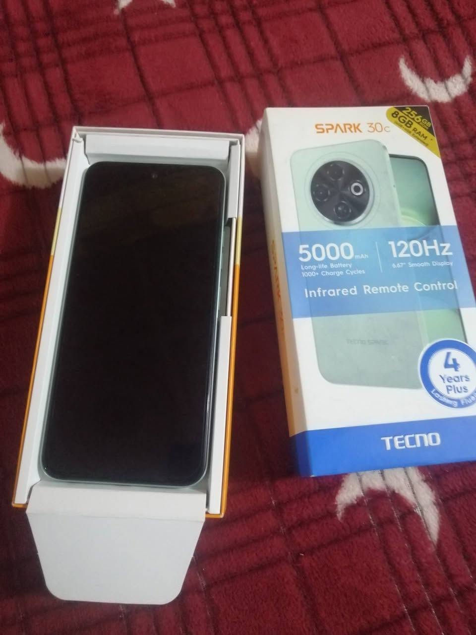 موبايل TEKNO C30 مساحه 256 مكفول من الكسر ومن الفتح ببجي 40 فريم  السعر 80الف يوصلك باب بيتكم ***********
