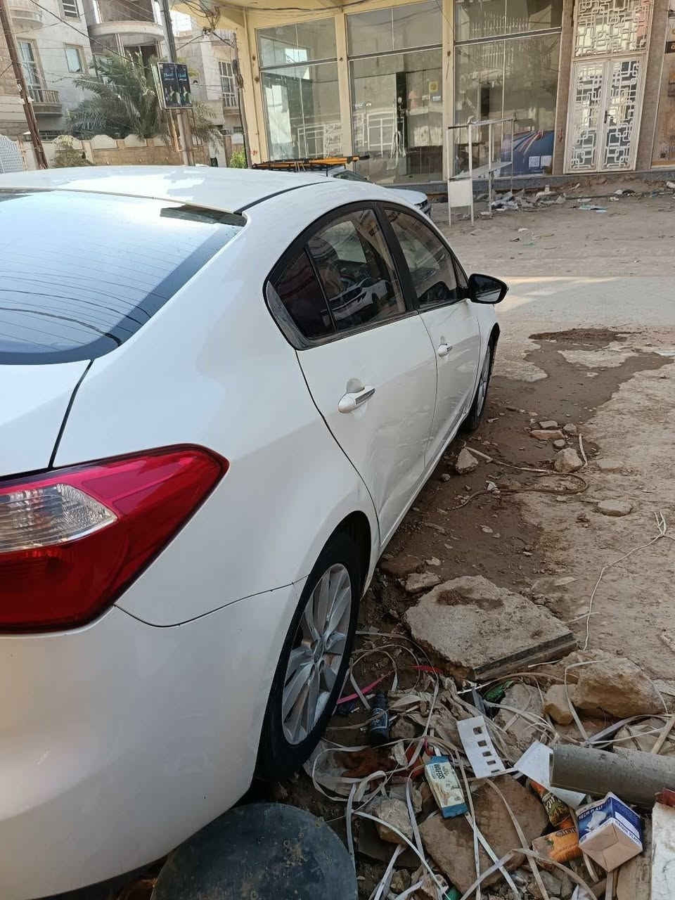 سلام عليكم سيراتو خليجي فول مواصفات فتحه بصمه كير محرك خير من الله فول مواصفات السعر ١٠٦ رقم قادسيه انكليزي اتصال ***********
