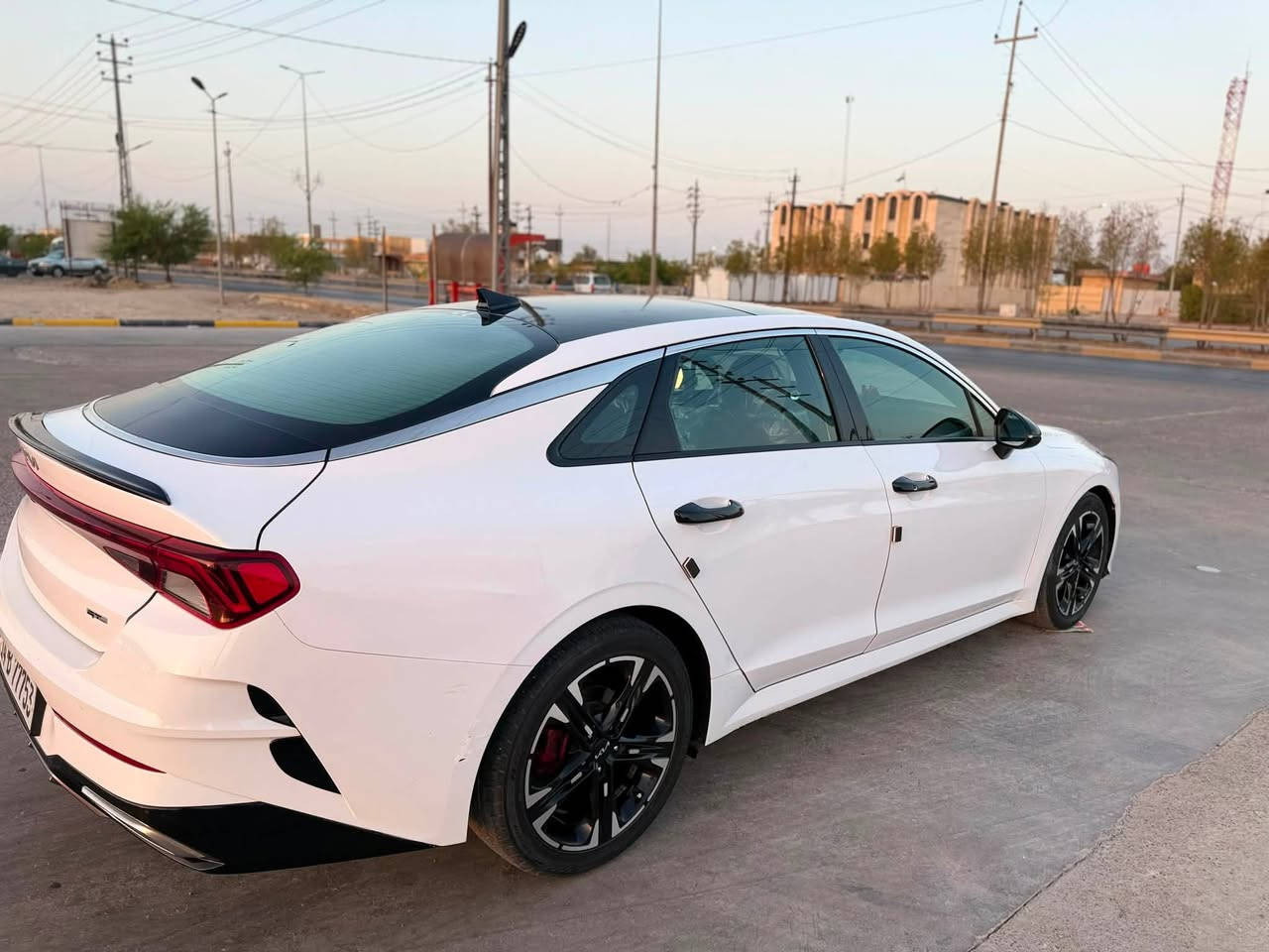 🚘 للبيع K5 GT-Line موديل 2023
🇺🇸 وارد أمريكي | 1.6 Turbo | GT-Line فول مواصفات

🔹 وارد أمريكي
🔹 صورة الحادث الأمريكي موجودة بالمنشور
🔹 عداد 77 ألف كم
🔹 صبغ قطعة وحدة فقط — بنيد
🔹 الباب الخلفي جهة السائق بارد فقط
🔹 باقي السيارة كفالة
🔹 السيارة بسمي
🔹 تحويل ثاني يوم

🔥 المواصفات:

🔸 بانوراما
🔸 بصمة + تشغيل عن بُعد
🔸 كشنات جلد أحمر
🔸 مقعد السائق كهربائي
🔸 شحن لاسلكي
🔸 قيادة ذاتية على الخطوط السريعة
🔸 مثبت سرعة
🔸 رادارات جانبية + مراقبة النقطة العمياء
🔸 رادار الخطوط البيضاء
🔸 هاند بريك كهربائي + AUTO HOLD
🔸 ABS + مانع انزلاق + حساس إطارات
🔸 شاشة + خريطة
🔸 تحكم كامل بالستيرن
🔸 AUX + USB + Bluetooth
🔸 كير أوتو + عادي
🔸 أنظمة قيادة: Eco / Sport / Smart / Normal
🔸 لايتات LED ثلاث عدسات
🔸 ستيرن D-Shape LED
🔸 مصابيح خلفية LED
🔸 مصابيح ضباب LED
🔸 صندوك بصمة
🔸 وتو بريك + توقف ذاتي عند الرجوع

🔥 سيارة نظيفة ومواصفات GT-Line كاملة، جاهزة للتحويل

💰 السعر: 190 ورقة
🤝 بيه مجال بسيط كلش للجاد فقط

📍 العنوان: البصرة – كرمة علي – الماجدية

📞 للاتصال:
***********
***********
