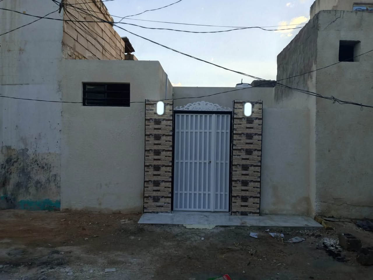 ٥٠م • مقابل باب الخروج • ورَه محطة بغداد