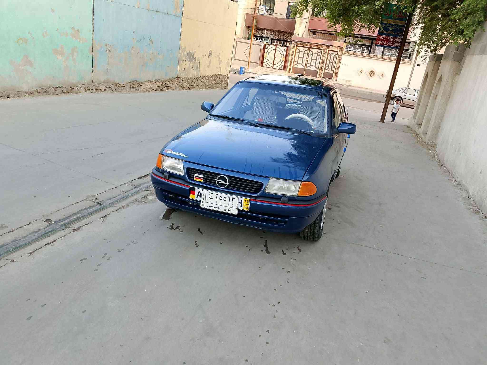 السلام عليكم 

استره موديل،1992

حجم 20 كاربون بنزين بيها 
سنوي عظم 2029

كير ومحرك شرط 

طخم أمامي وخلفي كلو جديد 

داخل اسود جديد كهربائيات كلها 

 شغال ستيرن بور  تنتا

 جامات كهرب 

 صبغ عام جمالي
استفسار 
***********
***********

نص مكتوب في الصور:
- ***********
- ***********