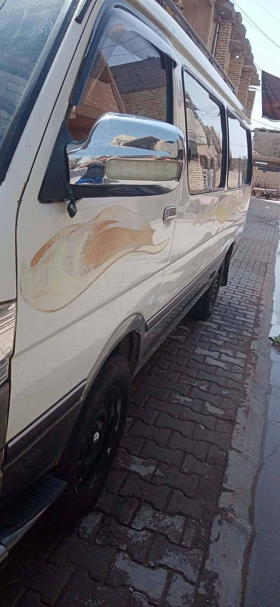 سلام عليكم فوتو الوان 2015 باسمي رقم انگليزي المكان بغداد گير اكسن خير من الله المكينه تنقص كل تبديله لتر صدر امامي خلفي نص عمر دعاميه مابيها الاماميه ذبيتها لان مرعبله عليه مخربه شكلها *********** متواجد واتساب وفيس
