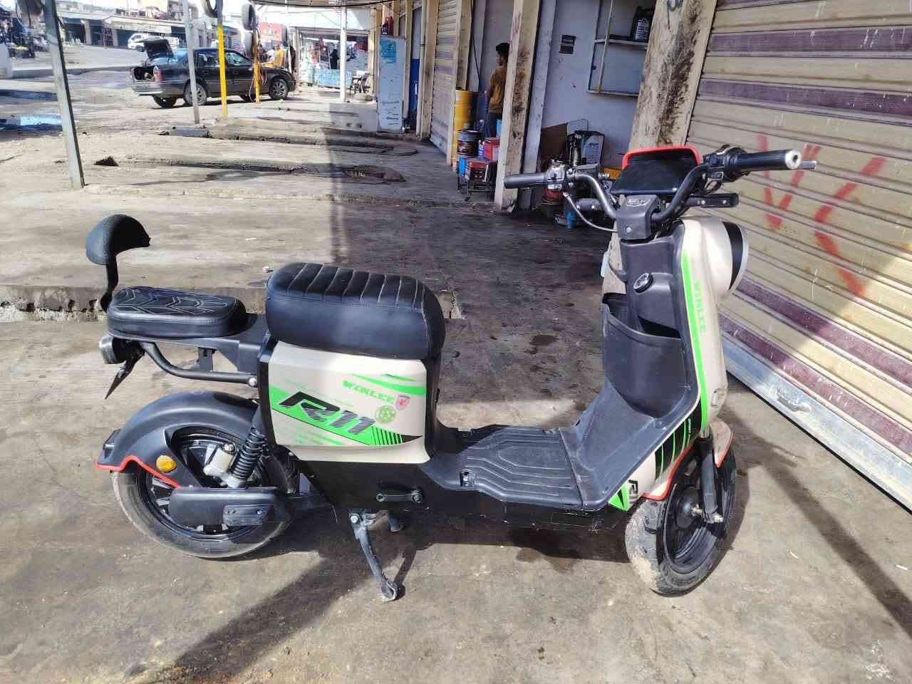 R11 • موديل ٢٥ • بطاريات ٦