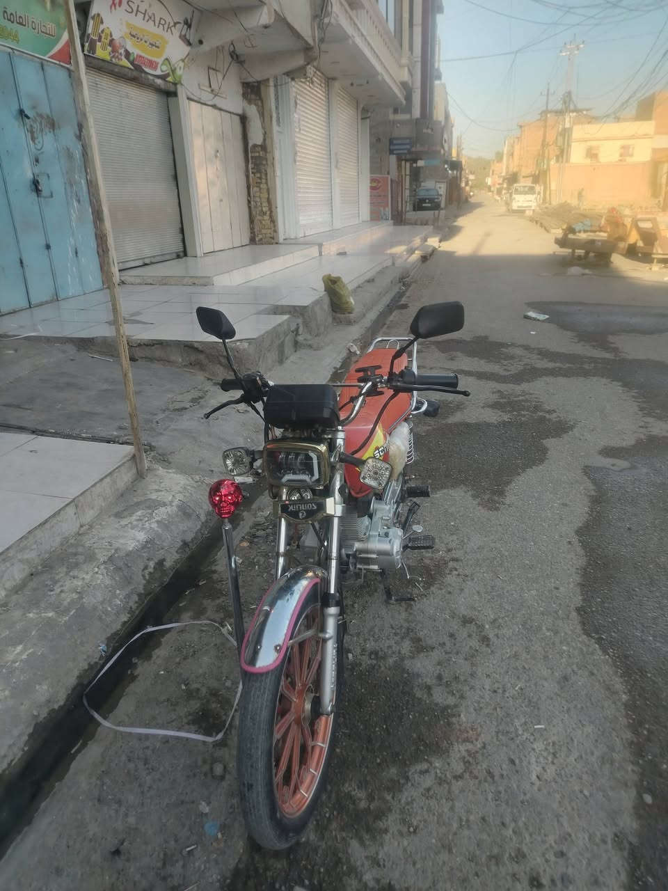 سيفان البيع خير من الله مكينتها شلعه مابيها اي نقص كله شغال كهربايات شغاله موديل 20024 اروق كامله ديالى بعقوبه تقطع الساده ***********
