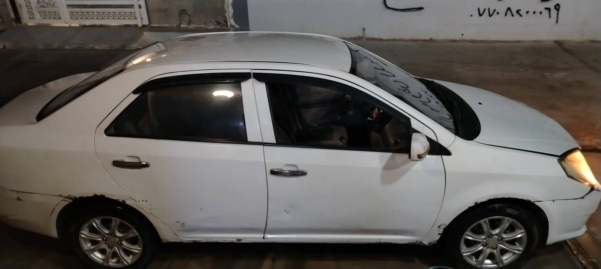 سلام عليكم جيلي ام كي مديل ١٢ سنويه 27 رقم بغداد  كير جديد محرك معمر جديد  تايرت جدد  السعر ٣٠ بيها مجال ***********
