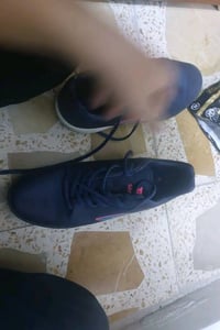 حذاء كرة قدم • قياس ٣٩ • بغداد شعب