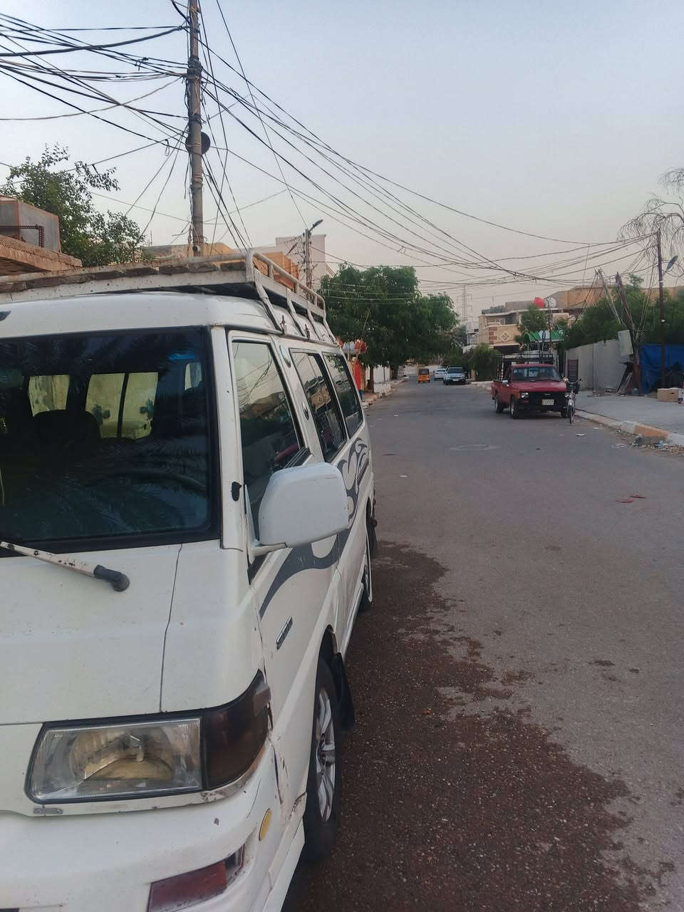 السلام عليكم ميسبوشي لبيع موديل 2002سيارة نظيفة محرك ونجي 6ما تصرف سيارة خير من الله كير اكسل كفالة سيارة شغل واطلع الى شارع  بسمي سيارة تحويل ثاني يوم  سعر سيارة 62وبيه مجال للشراي مكان ديالى بعقوبة تحرير  
خاص ما موجود  *********** رجائن بس شراي خلي يتصل
