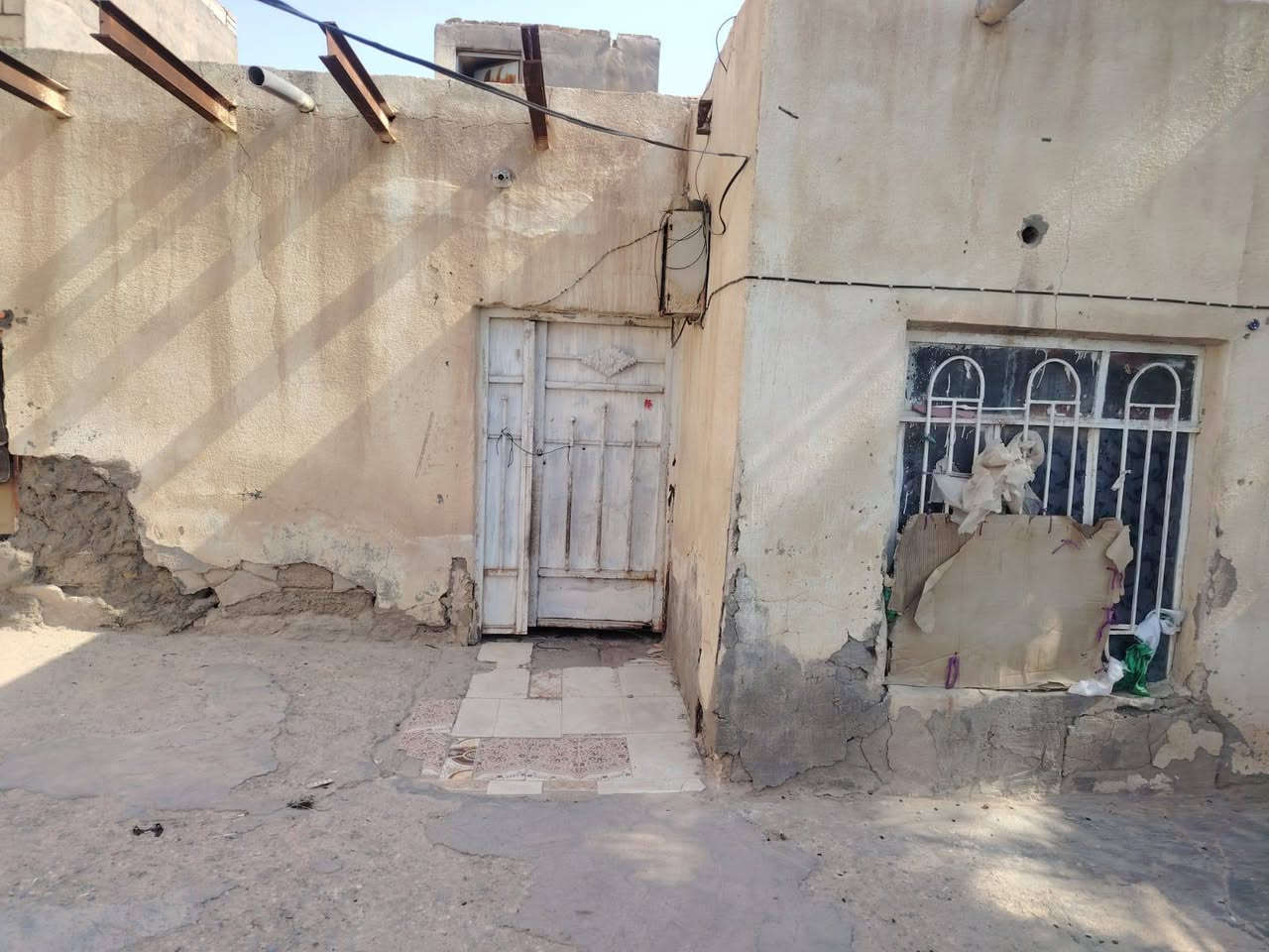 مكلف بالنشر
بيت للبيع 200 متر طابو تحويل مباشر
الحي العسكري قرب مولد بيت زرير
مقابيل متنزه 
السعر 45 مليون وبيه مجال 
اتصل عل الرقم ***********
