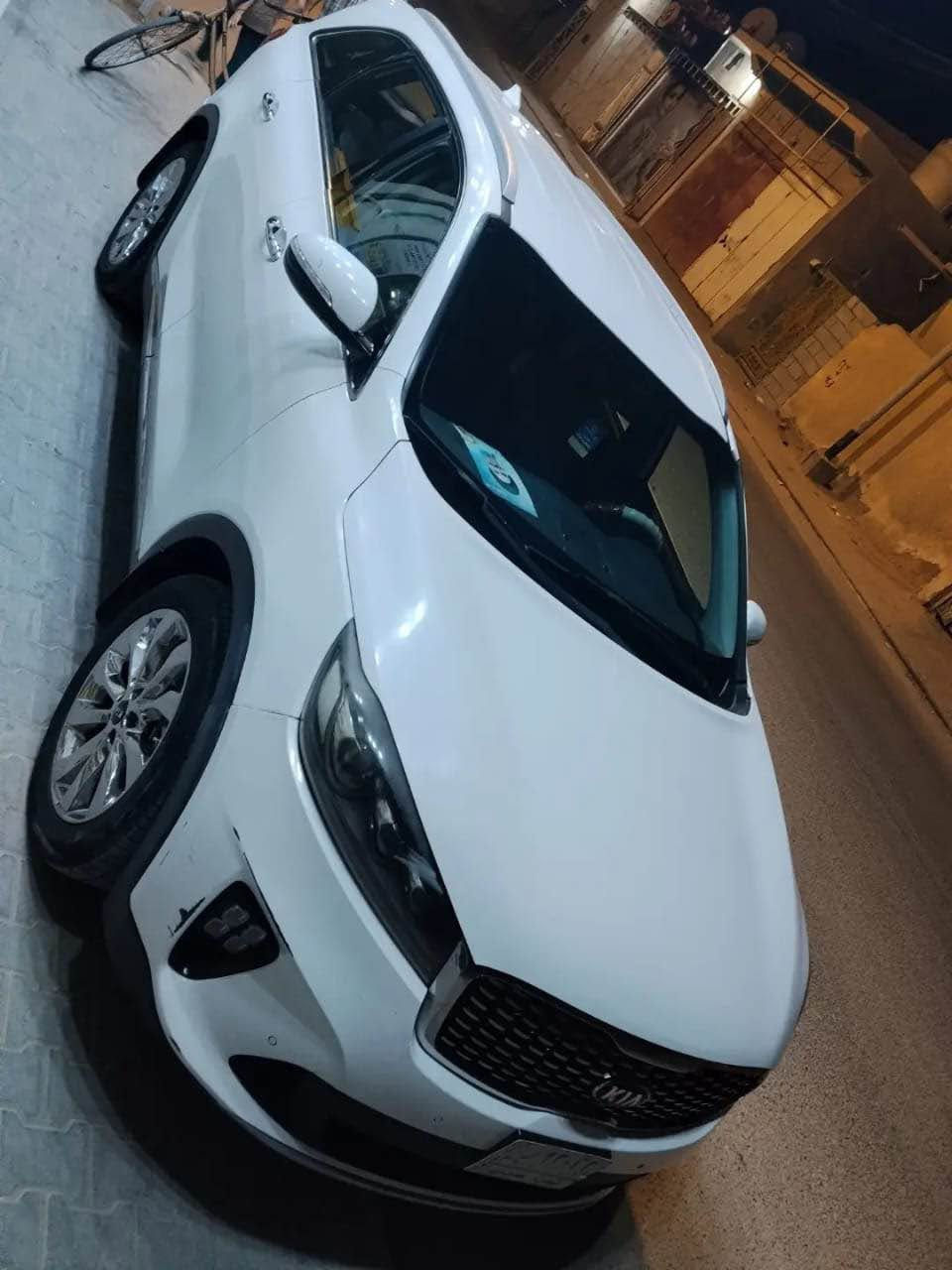 سورنتو ٢٠١٩ • ٦ سلندر ٣٫٥ لتر • ١٧٥٠٠٠ كم