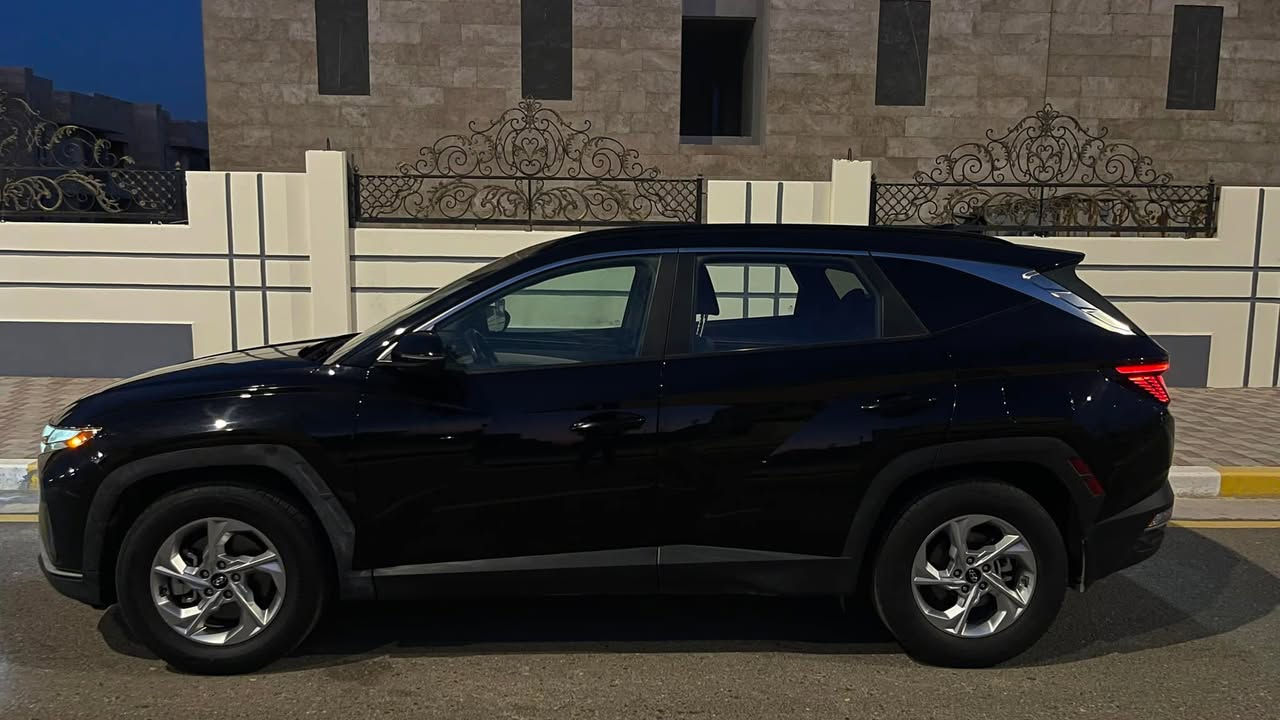 🚘🔥 للبيع توسان  SEL _2023 وارد أمريكي 🔥🚘

 حادثة موضحة بالصور، 
محرك 2500cc.

✨ المواصفات:
• بصمة + دخول ذكي
• صندوق كهربائي
• Apple CarPlay ربط وايرليس
• شاشة + كاميرا خلفية
• رادارات 360 درجة
• تدفئة كشنات
• تبريد قطعتين
• وضعيات قيادة متعددة
• هاند بريك إلكتروني
• Auto Hold
• ⁠توقف مؤقت تلقائي اثناء القيادة لمنع الحوادث Auto break
• إطفاء وتشغيل المحرك أثناء الازدحام
• خاصية النزول من المنحدرات
• مثبت سرعة تفاعلي
• المحافظة على المسار
• شاشة عدادات بشكل iPad
• ⁠تشغيل عن بُعد

✅ السيارة على الطبيعة أحلى من الصور
✅ بدون قطرة صبغ فقط بارد مكفولة 
✅ جاهزة من جميع النواحي

💰 السعر: 185 ورقة
💵 وبيه مجال بسيط
للتواصل 
***********
