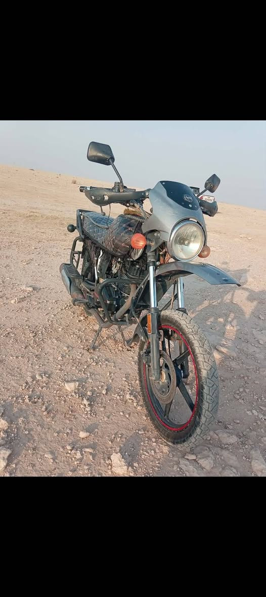 السلام عليكم دراجه دايوان جبلي اليبع مو ديل2023 مكينه 200 دراجه نيضفه ماعزه هاذه رقمي ***********
